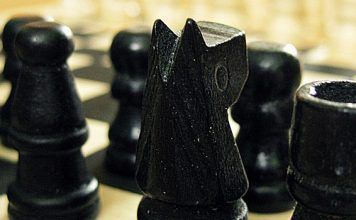 Un líder conoce el camino, lo hace y lo muestra – Frases de liderazgo