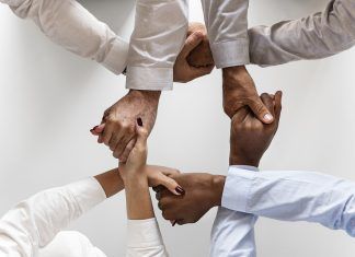 Maneras de mantener la motivación en el personal Maneras de motivar al personal de una empresa