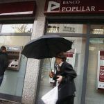 Banco Popular Español fue vendidas por 1 dólar