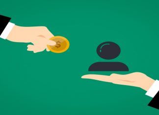 Outsourcing se refiere a contratación de servicios a externos