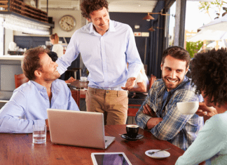 Ser amigo de tu jefe