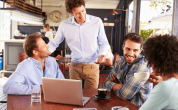 Ser amigo de tu jefe