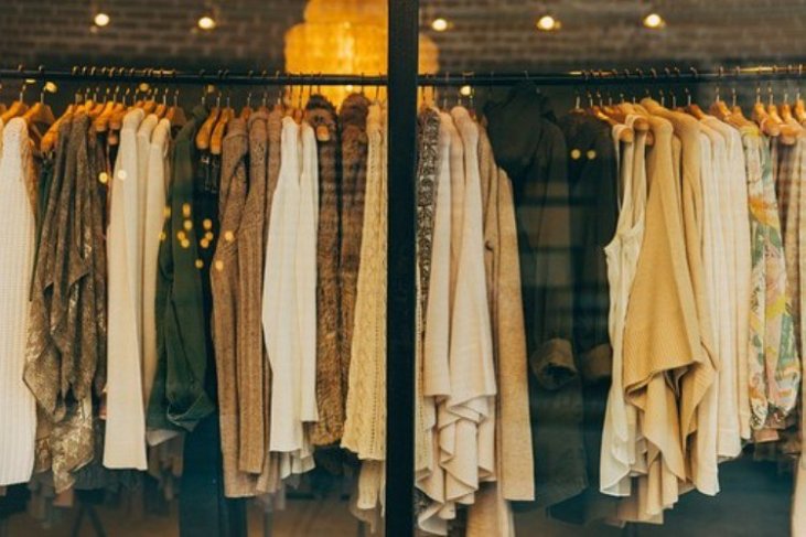El negocio la moda antigua venta ropa vintage