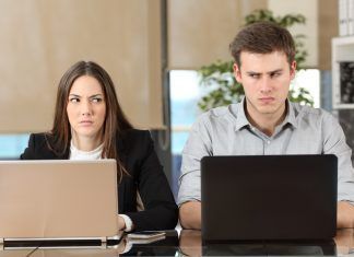 Cómo convivir con los celos profesionales celos profesionales
