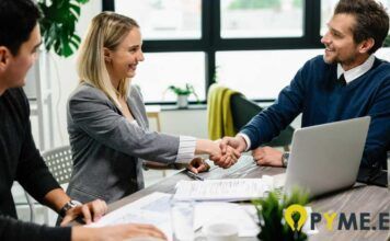 razones para contratar un abogado para nuestra empresa