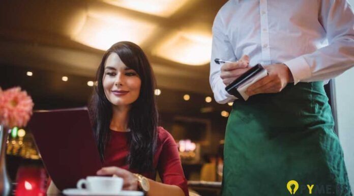 paneles acústicos para mejorar la experiencia de clientes