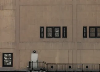 Cómo para elegir la mejor nave en alquiler para logística