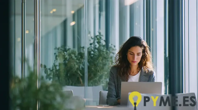 Cuáles son los beneficios de poner cortinas de cristal en una oficina