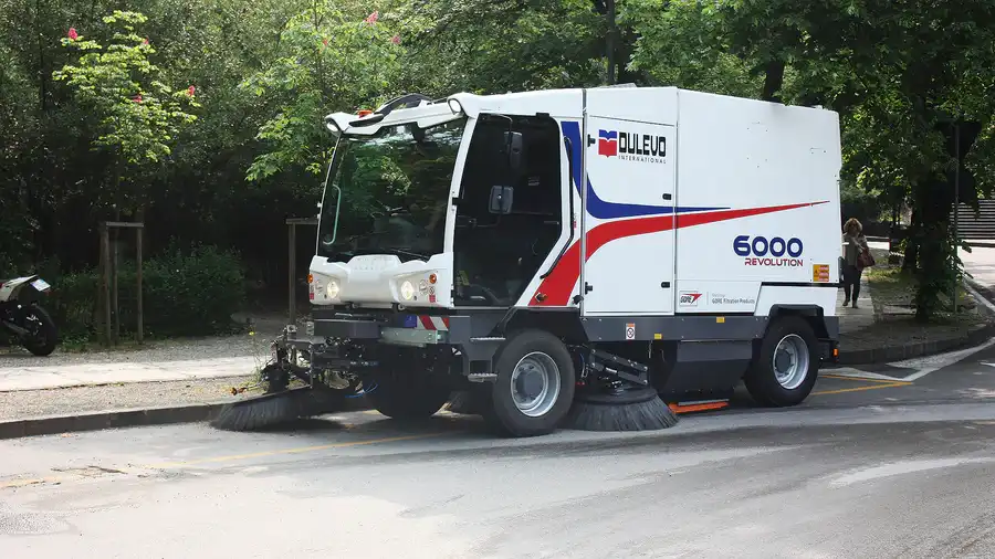 Dulevo 6000 es la barredora vial