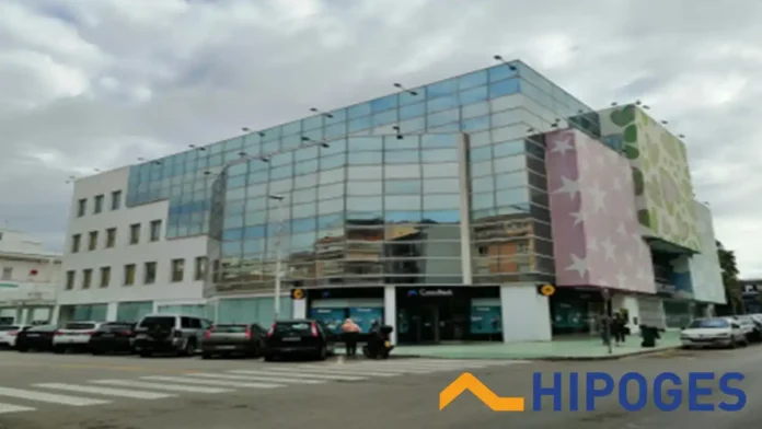 Hipoges formaliza la venta de un centro comercial Hipoges formaliza la venta de un centro comercial