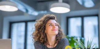 por qué es importante una buena iluminación en el trabajo