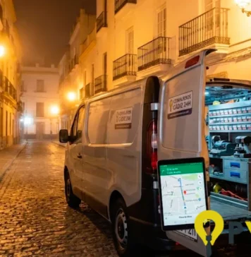 Cómo el modelo 24 horas está redefiniendo la cerrajería en la Bahía de Cádiz Cómo el modelo 24 horas está redefiniendo la cerrajería en la Bahía de Cádiz