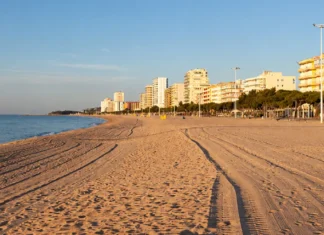 pasarela sobre el Ridaura en Platja d'Aro