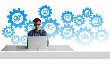 Las reglas son si duda, elementos que cualquier jefe a cargo de una empresa debe establecer. Es especialmente relevante destacar; que, las buenas relaciones, el trato amable y la responsabilidad son aspectos que deben de ir de la mano con ellas; además de encarar un grado algo de comunicación y confianza es clave para lograr aumentar la productividad dentro del ambiente laboral.