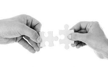 Al momento de explicar los componentes de una empresa; siempre como punto de partida se establecen la importancia tienen los Recursos Humanos. La administración, comercialización y gestión de pequeñas y medianas empresas, tiene como punto de partida consolidar los planes a llevar a cabo de una empresa.